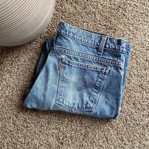 Vintage Levi’s 505 Straight Leg High Rise Jeans Light Blue Wash Rigid Denim 34”